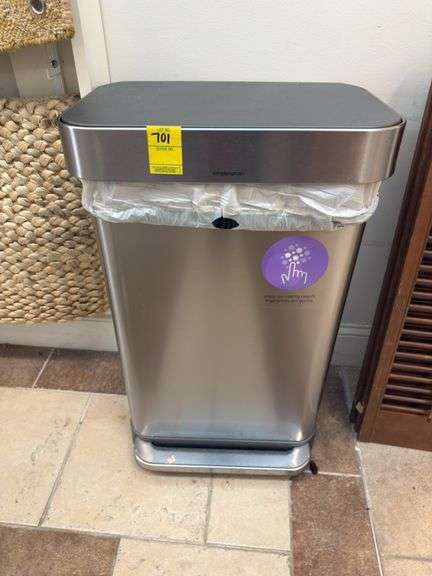 Simple human Trashcan image