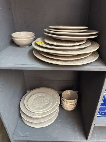 Arte Italica Dishes - High End image