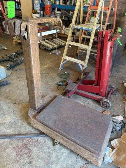 1000Lb Rolling Scales- Vintage image
