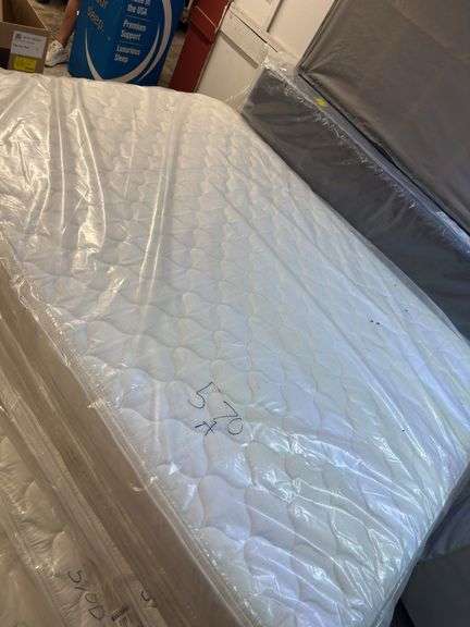 Serta Dunesbury II FM Queen Mattress image