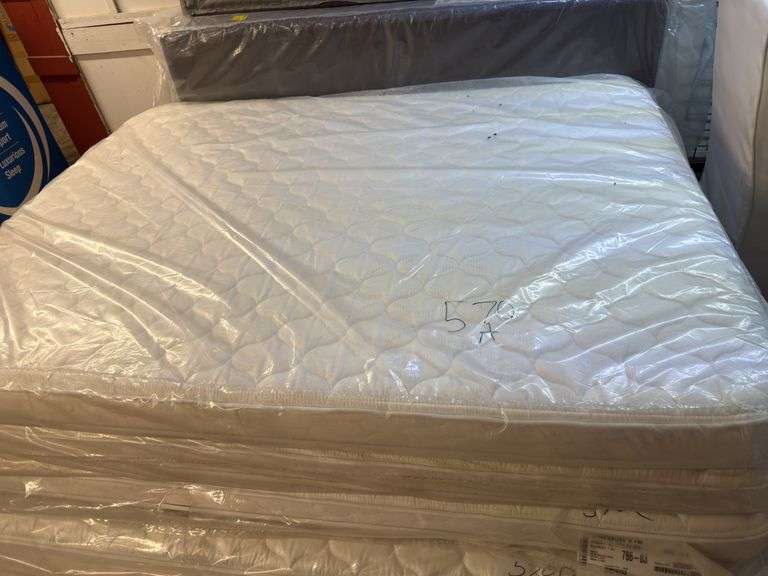 Serta Dunesbury II FM Queen Mattress image