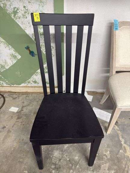 Black Sitting Chair image