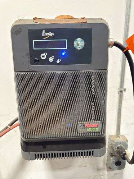 EnForcer IMPAQ - EI3-IN-4Y - 2000/2000/1500 AH Forklift Charger
