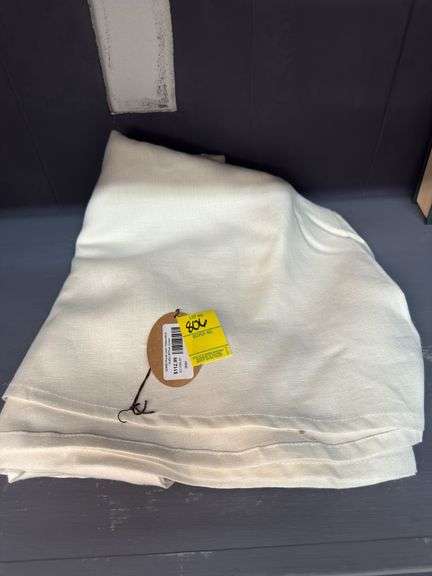 Round Linen Tablecloth 90in Rnd Cream image
