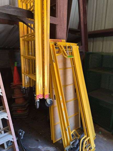 Metal Tech 1000 LB Rolling Scaffolding image
