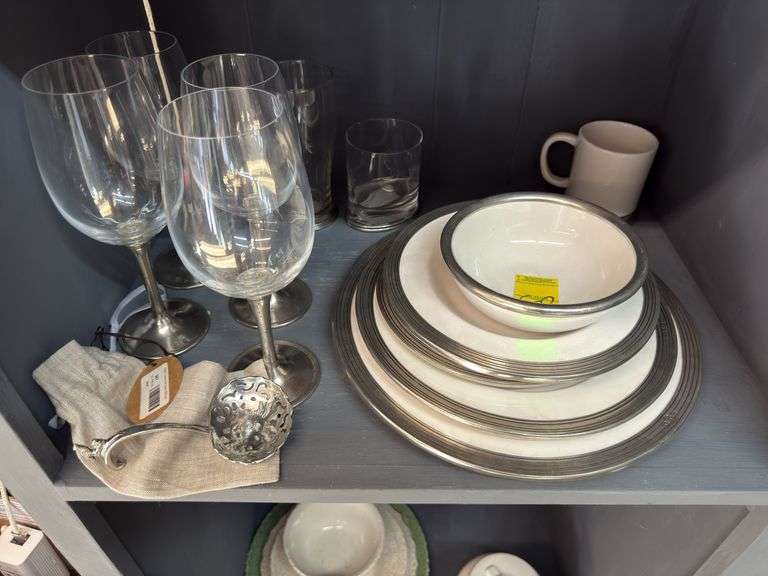 Arte Italica Tuscan Plates, Bowls & Wine Glasses image