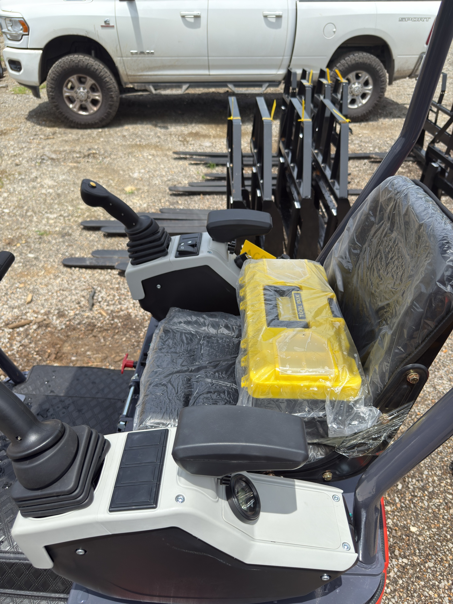 Lot image 12