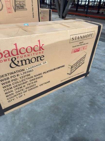 Badcock Stanhope Platinum Empire Dresser - Cherry 71.1Wx34.2Dx40H