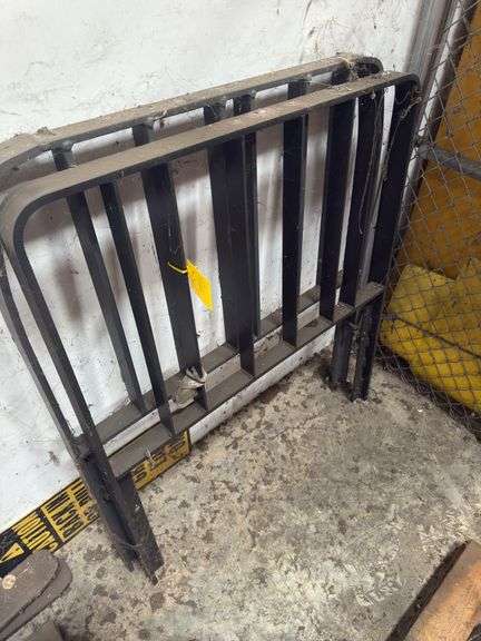 3 Forklift Masts