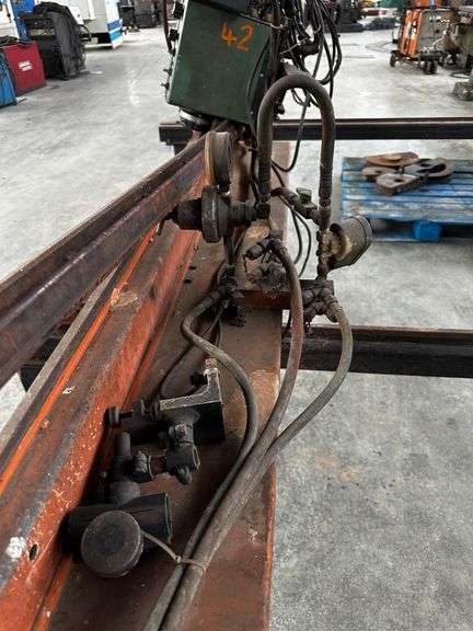 Airco Burny 2.5 CNC Cutting Machine, Oxy-fuel, Dual Pressure Gauges