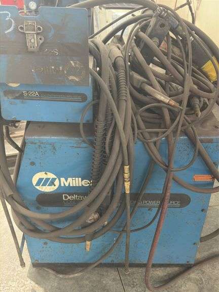 Miller Deltaweld 300 Welding Power Source, 200/230/460V, 3 Phase