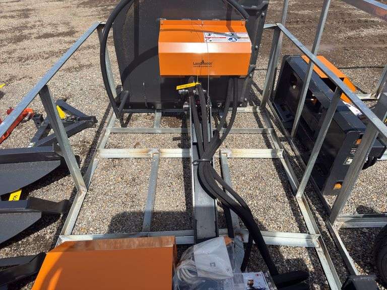 Skidsteer Articulating Brush Cutter - 42in Cutting Width