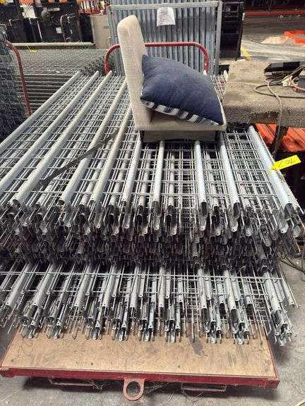 80 1/2 x 58 Water Fall Decking w/ 4x8 Cart’