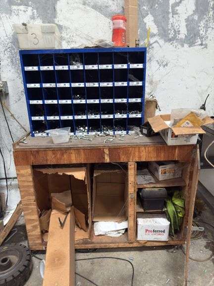 Winzer Bolts w/ Organizer & Wooden Cabinet