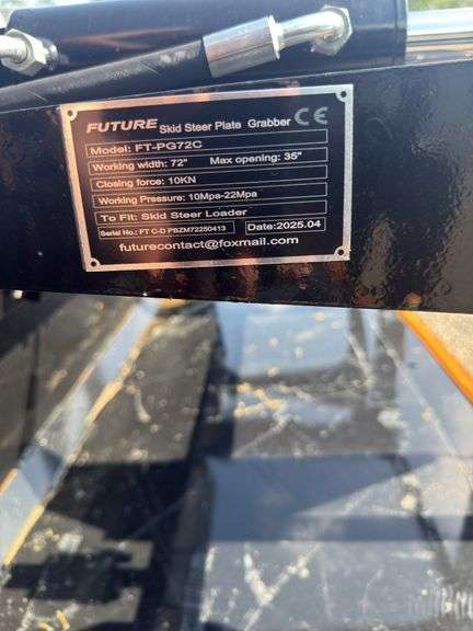 Future - FT-PG72C Skid Steer Plate Grabber - 72"