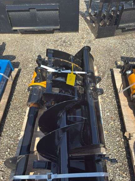 Future - 8pc Excavator Attachment Kit with Pins