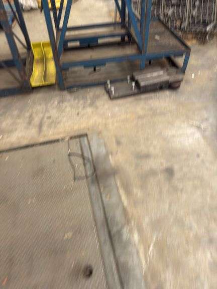 Forklift Manlift - 8ft Approx to Floor of Lift