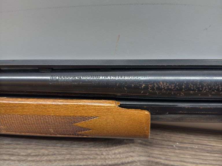 MOSSBERG 12ga Shotgun (#UM23813)