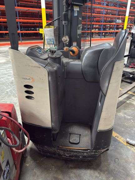 Crown 6000 Series - Moonlift - #1A590040