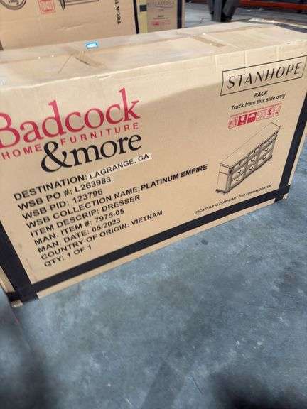Badcock Stanhope Platinum Empire Dresser - Cherry 71.1Wx34.2Dx40H