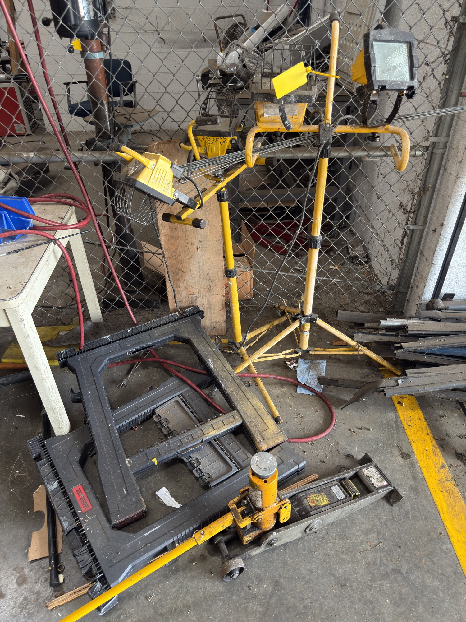 Lot image 1