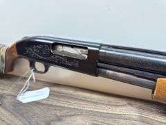 MOSSBERG 12ga Shotgun (#UM23813)