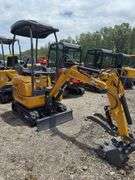 CFG QK18R Mini Excavator - 13.5HP RATO Gas with Pilot System