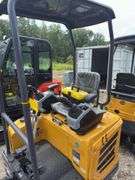 CFG MX20R Mini Excavator - 23HP RATO Gas with Side Swing