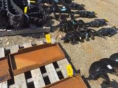 Future - Dingo Skid Steer Mounting Plate