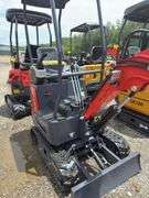 CFG MX15RX Mini Excavator - 13.5HP RATO Gas with Pilot System