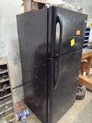 Frigidaire Shop Fridge