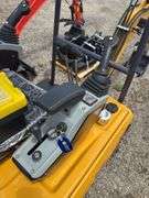 CFG MX20R Mini Excavator - 23HP RATO Gas with Side Swing