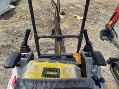CFG QK18R Mini Excavator - 13.5HP RATO Gas with Pilot System