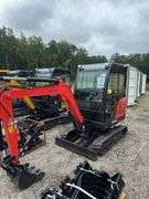 CFG QNT50R Mini Excavator - 29HP RATO Gas with Cab & Hydraulic Thumb