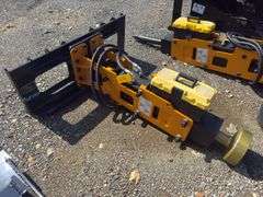 Future - FT-D680 Skid Steer Post Driver