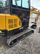 CFG QNT30 Mini Excavator - 25HP Kubota Diesel with Cab & Hydraulic Thumb