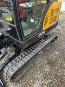 CFG QNT30 Mini Excavator - 25HP Kubota Diesel with Cab & Hydraulic Thumb