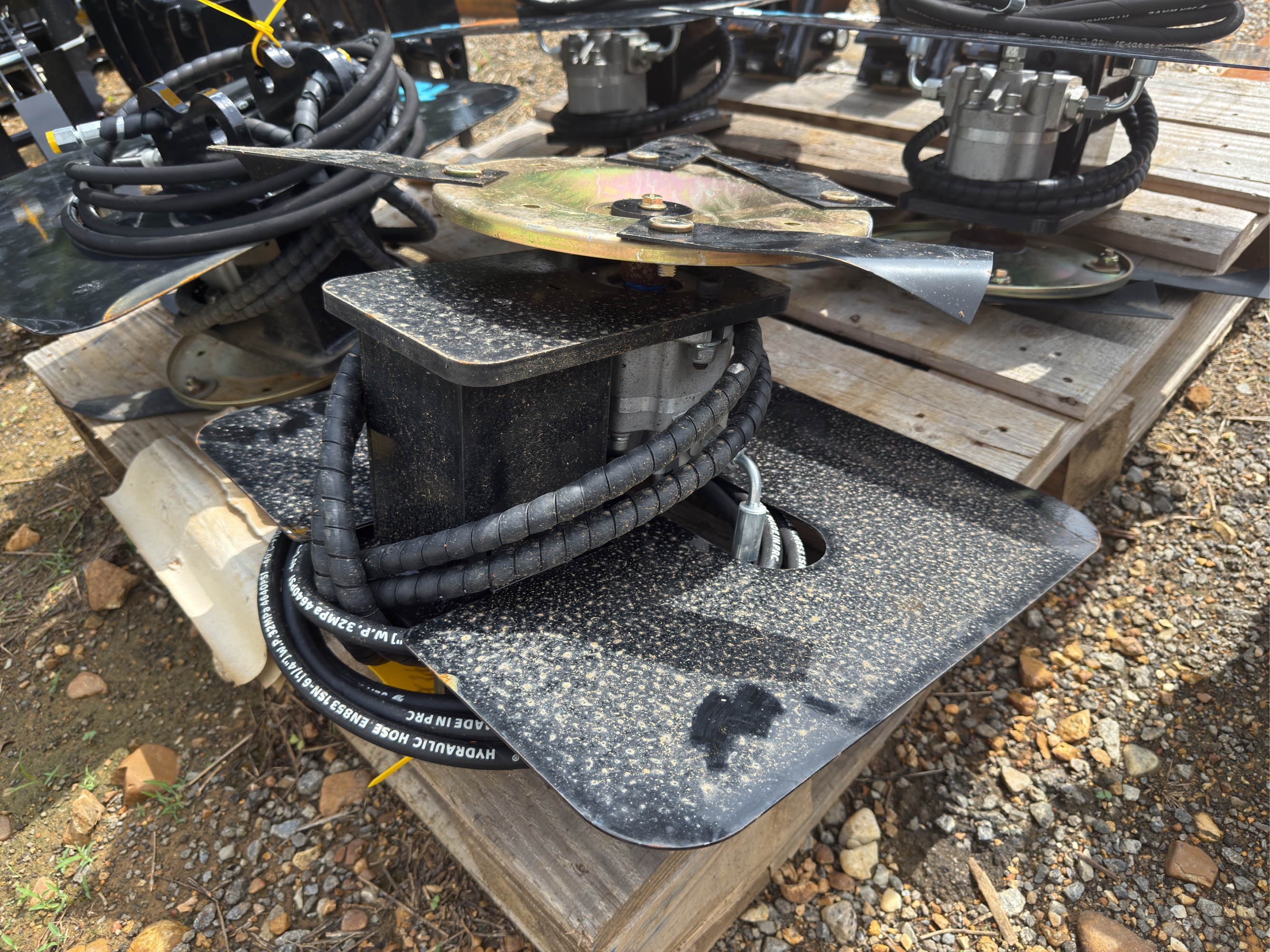 Lot image 1