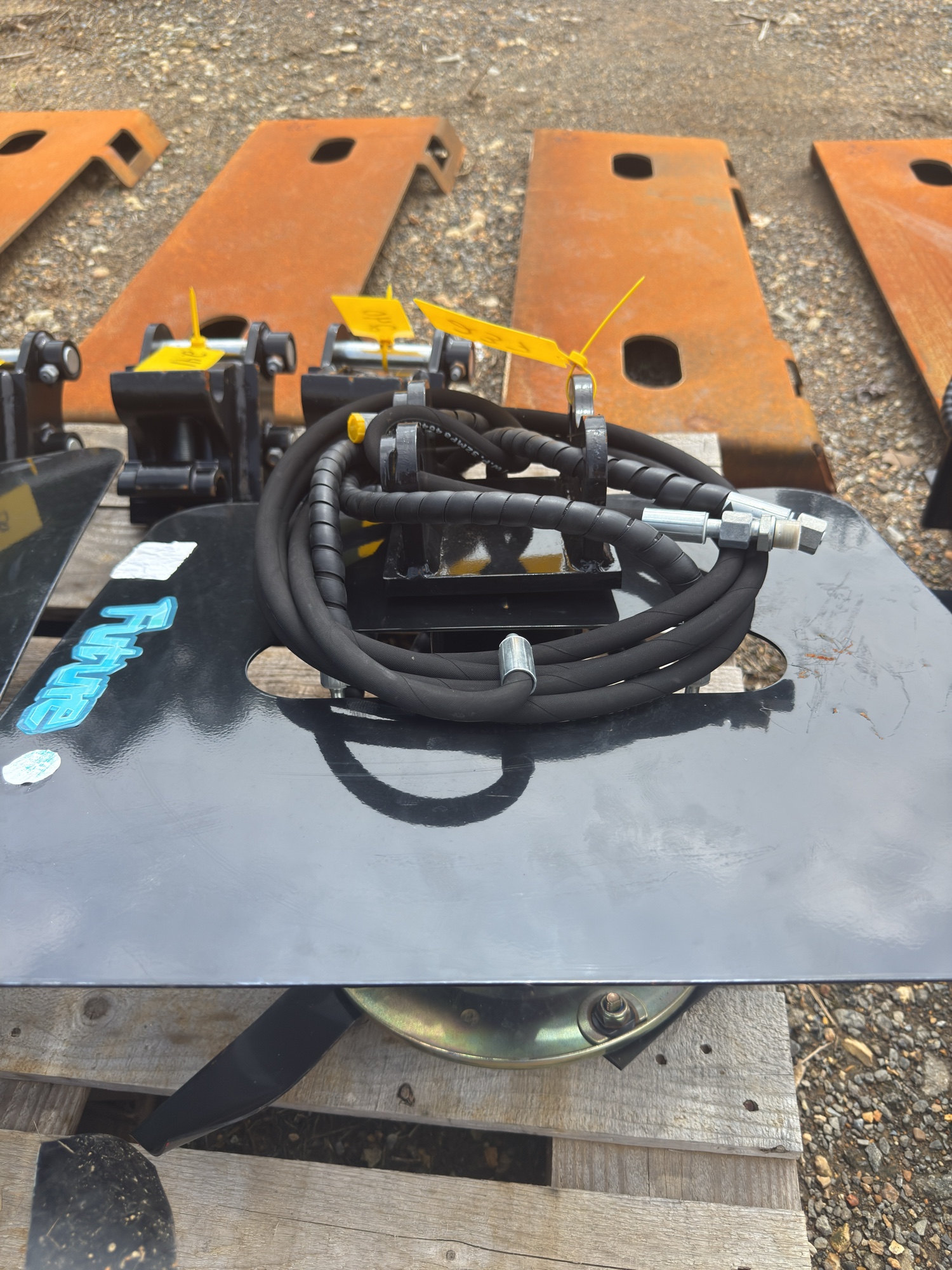 Lot image 1