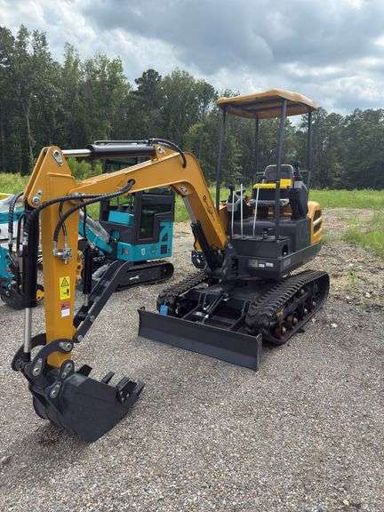CGT MX50R Mini Ex w/ Swingboom & Pilot Controls - Large Machine 4500LBS! image