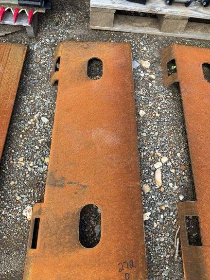 Future - FT-S10 Skid Steer Mounting Plate - SAE J2513