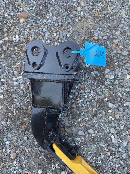 Youert 12in Heavy Duty Ripper - Fits 1 -2 Ton Mini Ex image