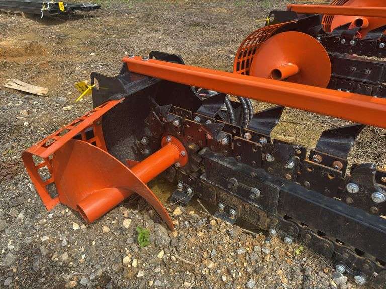 Future - D39F Skidsteer Trencher