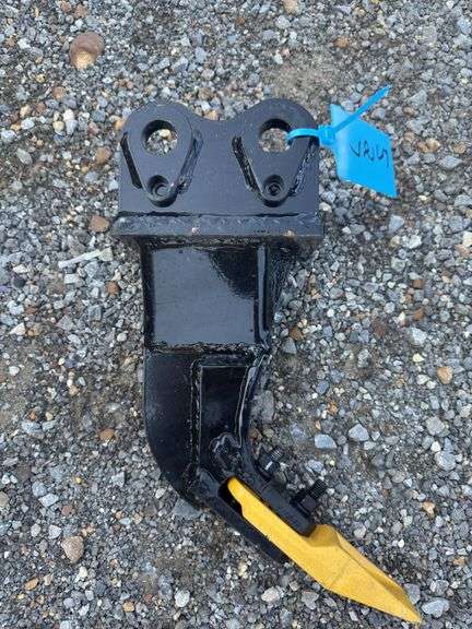 Youert 12in Heavy Duty Ripper - Fits 1 -2 Ton Mini Ex image