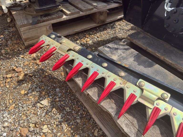 Future - Mini Excavator Hedge Cutter - Fits 1-3 Ton