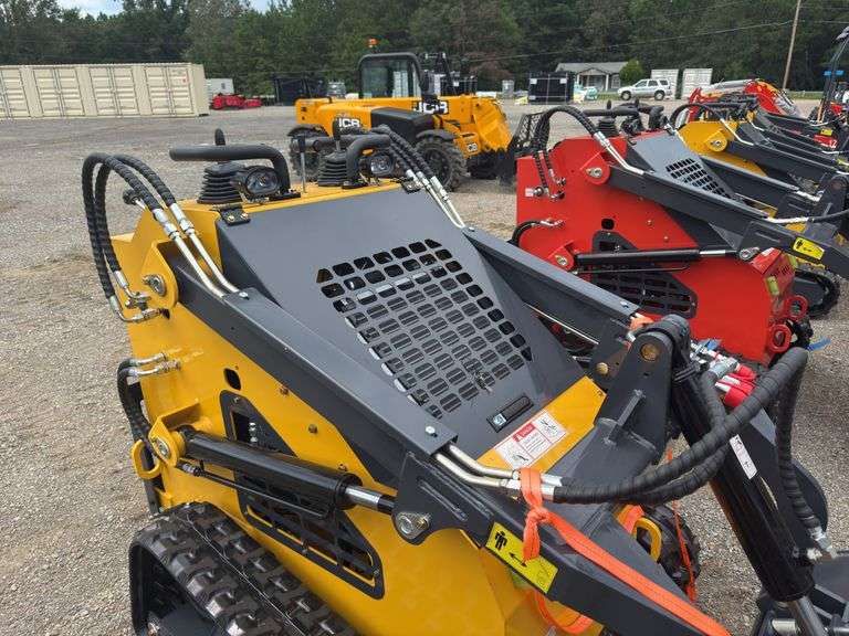 Youert  YOU-380 Mini Skidsteer Loader
