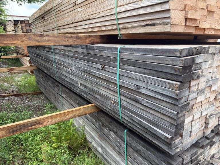 (208) 2 x 4 - 16ft Construction/Framing Lumber image