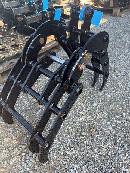 Youert 12in Wide Mini Excavator Wood Grabber - Fits 1-2 Ton