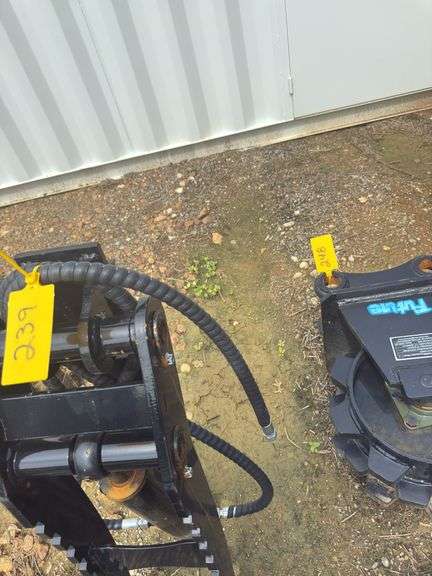 Future - Excavator Grapple - Fits 1-2 Ton