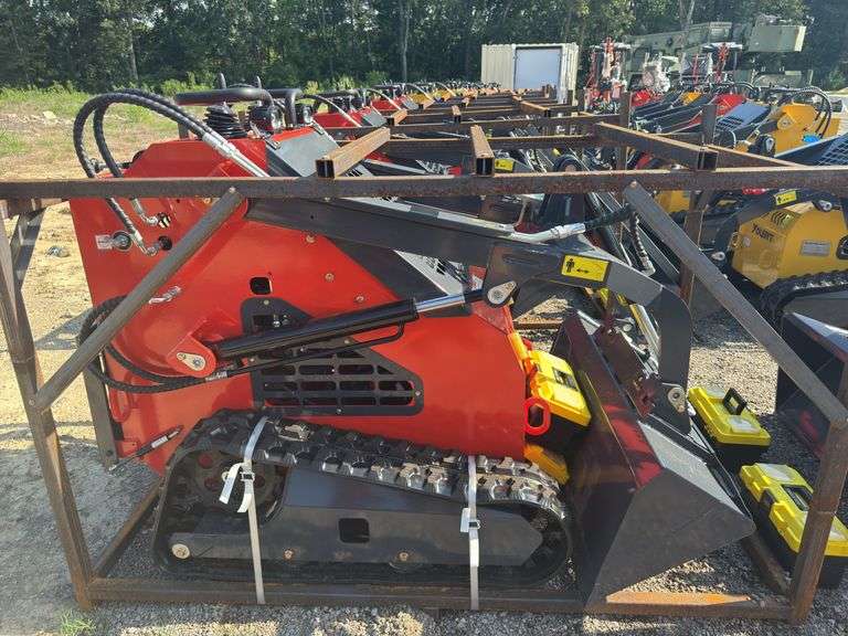 Youert  YOU-380 Mini Skidsteer Loader